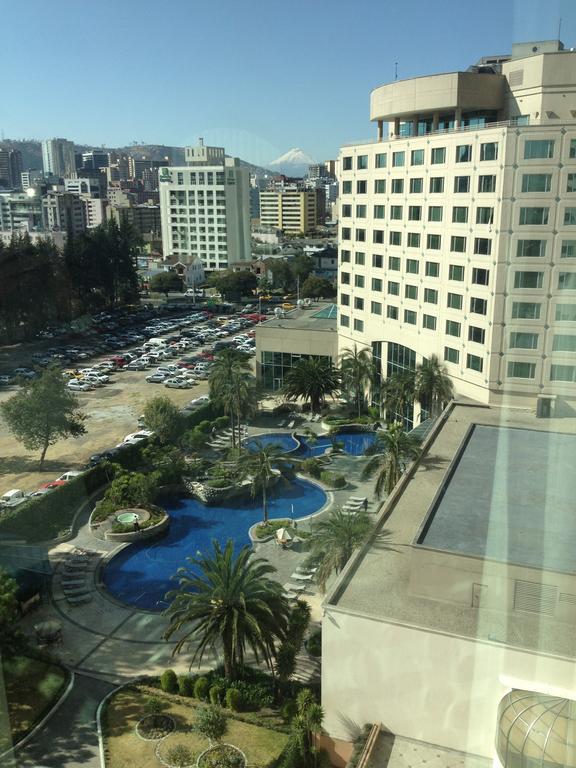 Aparta Hotel Torres De Suites Quito Cameră foto